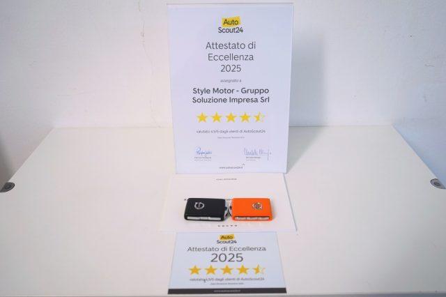 VOLVO XC60 T6 Recharge Plug-in Hybrid AWD automatico Plus Dar