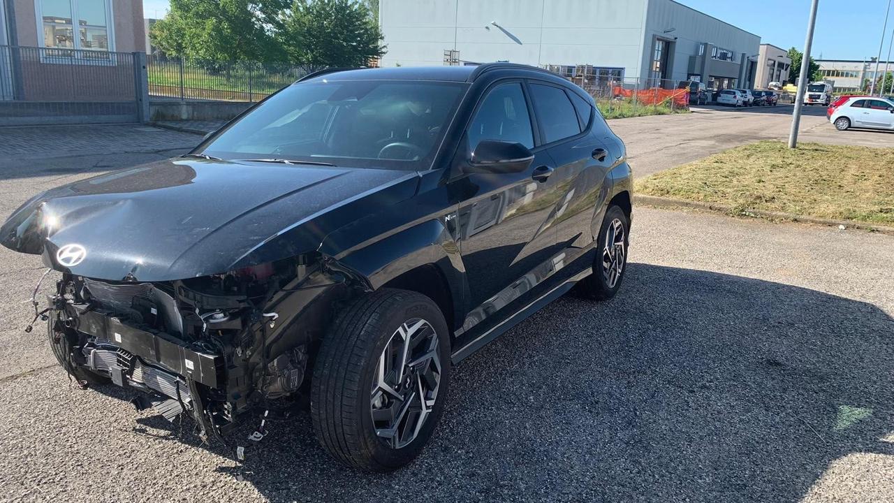 Hyundai Kona HEV 1.6 DCT NLine, incidentata!!