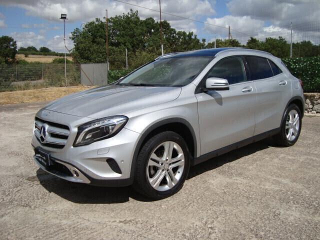 Mercedes-benz GLA 200d Automatic ''TETTO PANORAMICO''