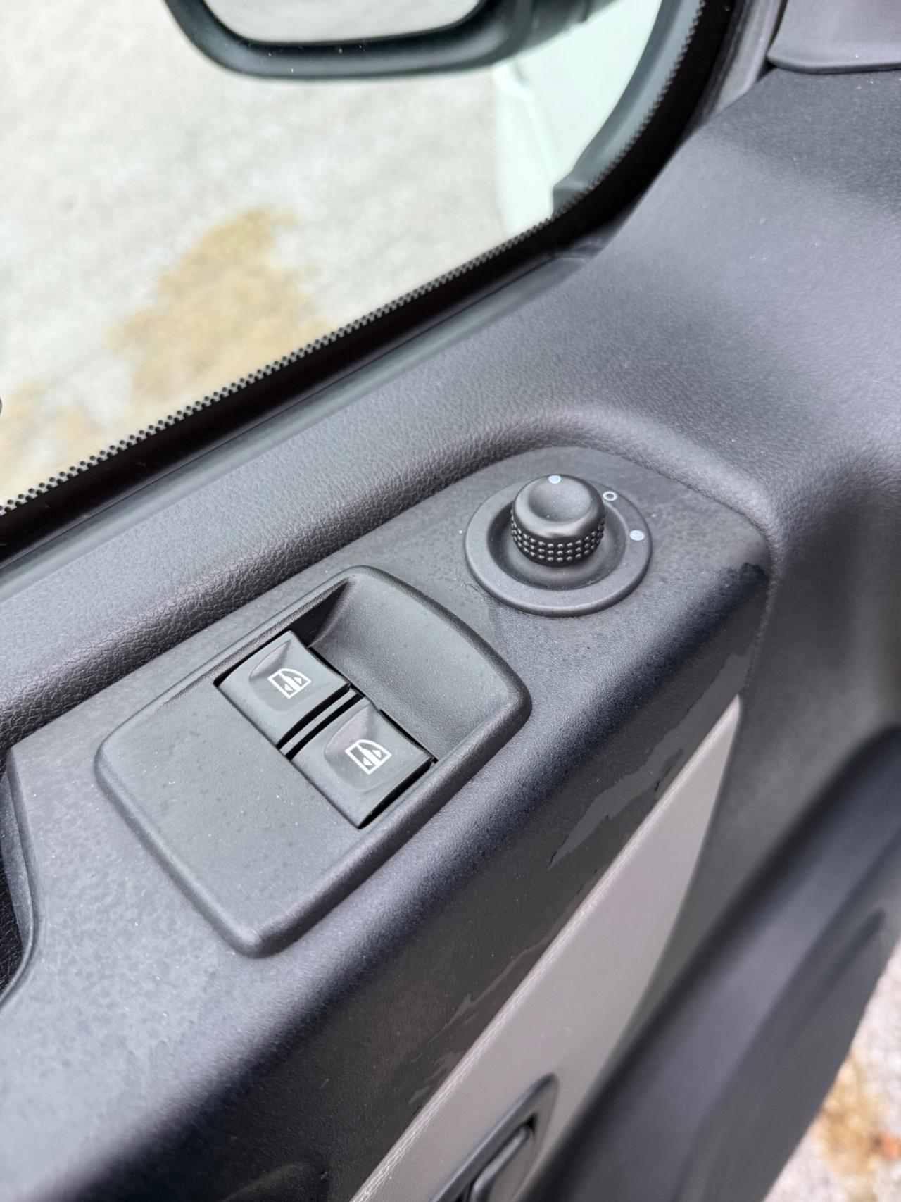 Renault Trafic T27 1.6 dCi 120CV PC-TN Furgone IVA Esposta