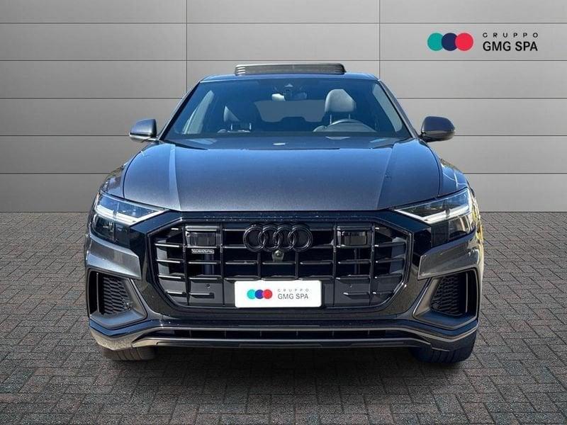 Audi Q8 55 3.0 tfsi mhev quattro tiptronic