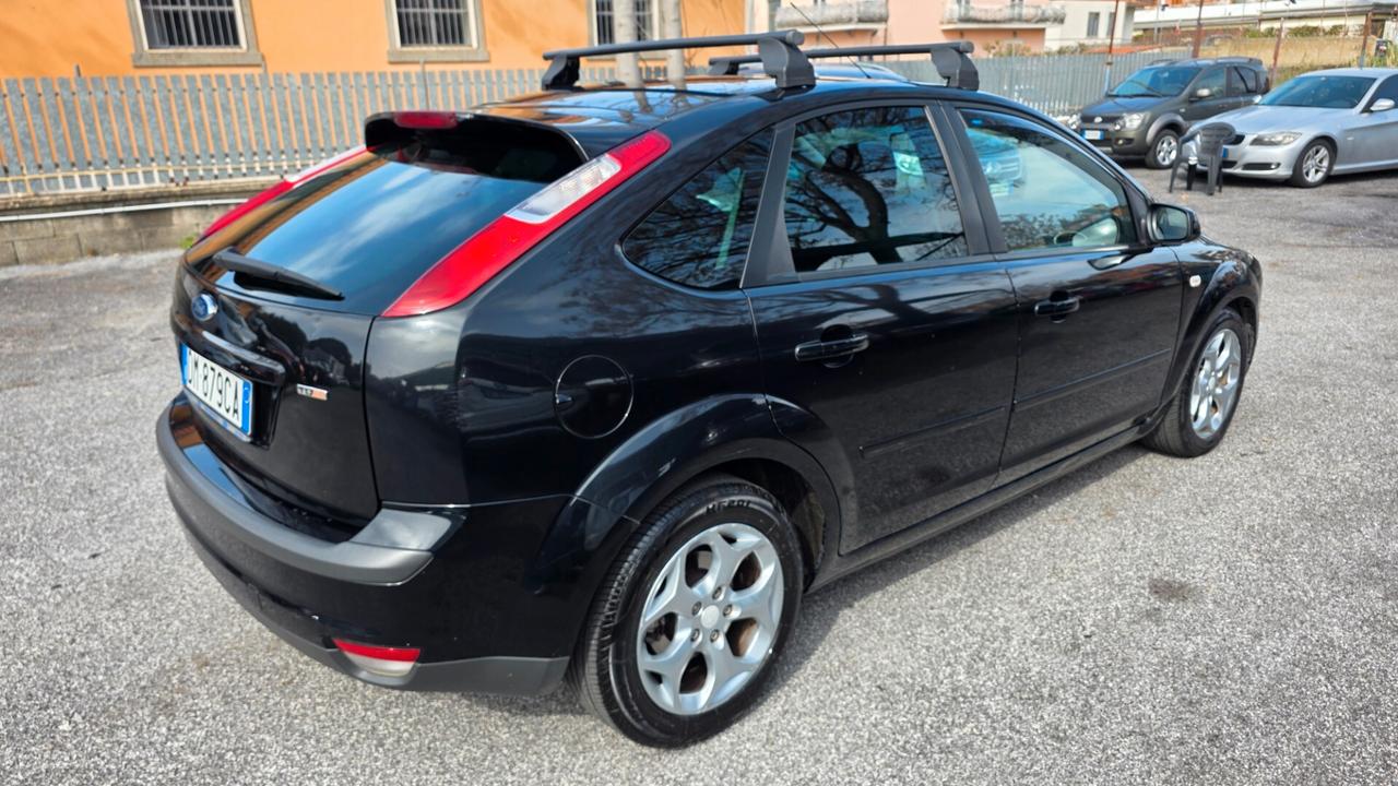 Ford Focus C-Max Focus+ 1.6 TDCi (90CV) 5p. Titanium