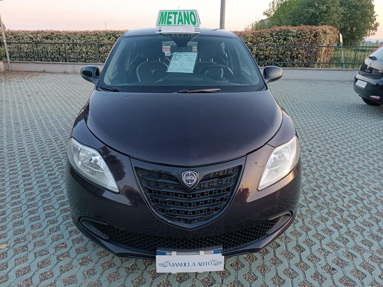 Lancia Ypsilon 0.9 TwinAir 85 CV 5 porte Metano Ecochic Gold