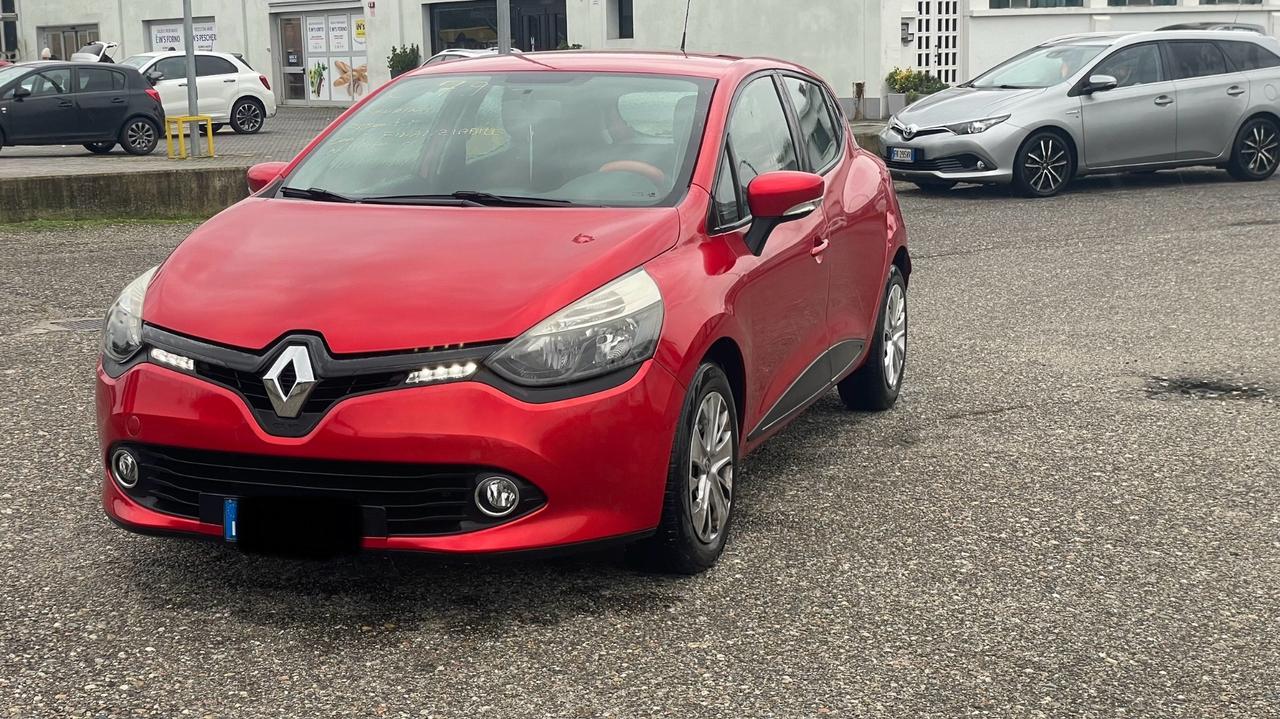 Renault Clio 1.2 75CV 5 porte Intens