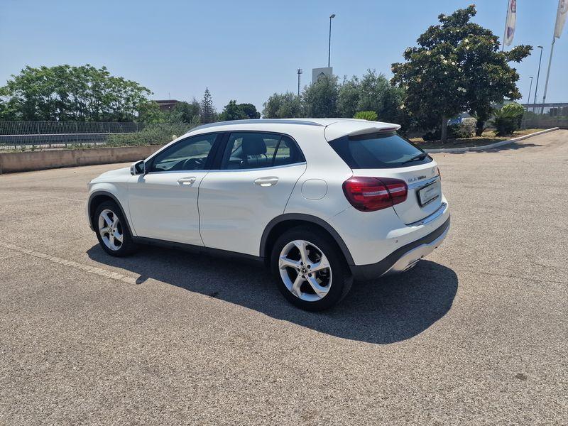 Mercedes-Benz GLA-X156 2017 - GLA 180 d Sport auto