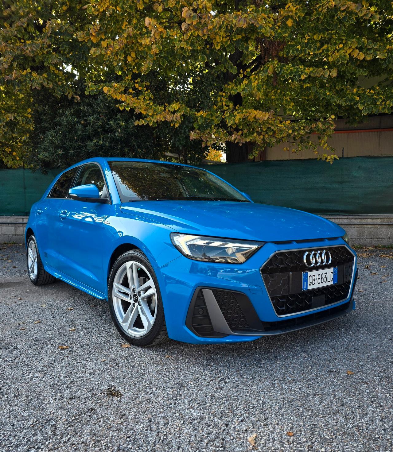 Audi A1 S line edition Blu Turbo