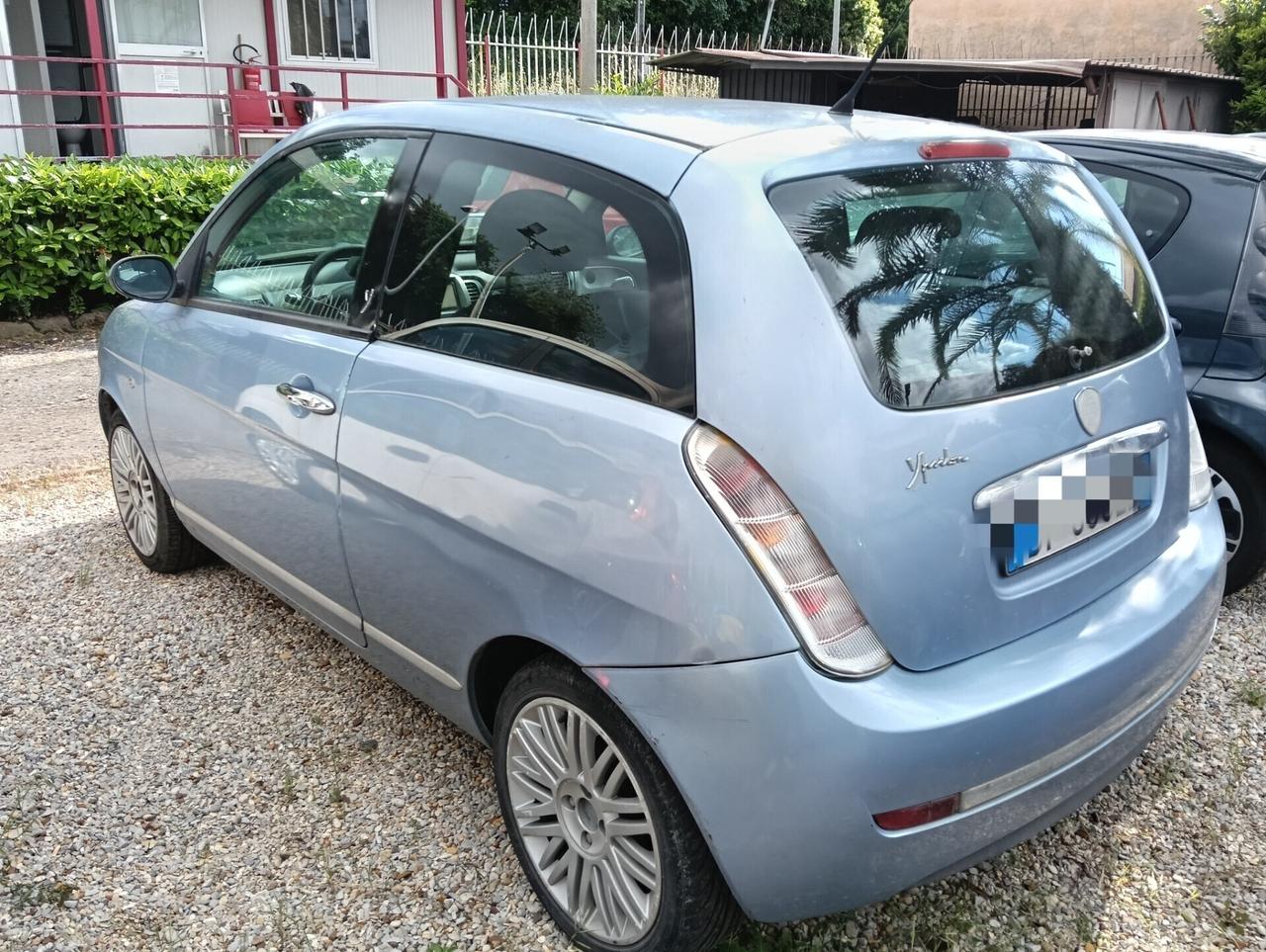 Lancia Ypsilon 1.2 Oro