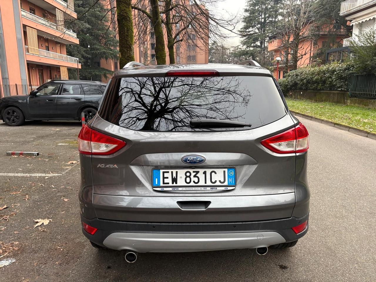 Ford Kuga 2.0 TDCI 140 CV 4WD Powershift Business