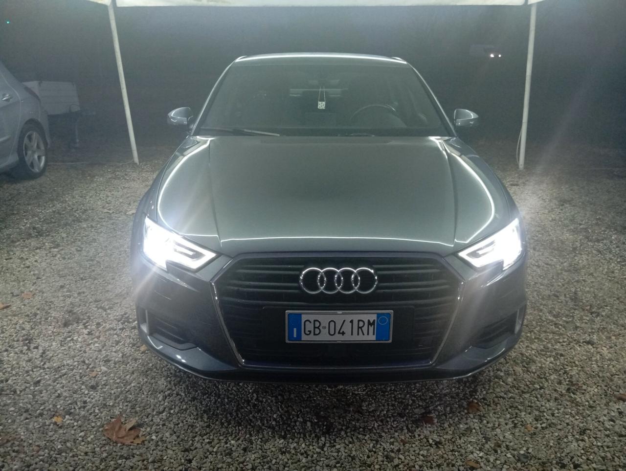 Audi A3 Sedan 35 TDI S tronic Business