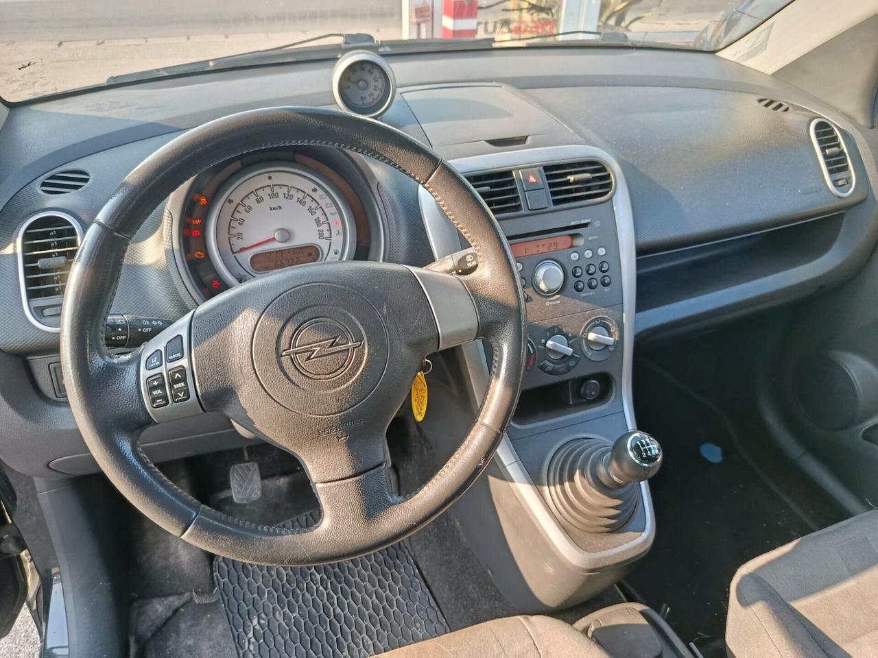 Opel Agila 1.o cc Km 65.000 Enjoy 65cv