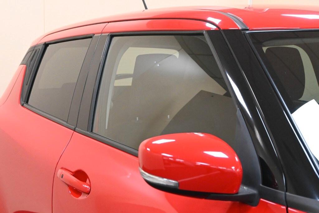 SUZUKI Swift (2017-2024) Swift 1.2 Hybrid Top