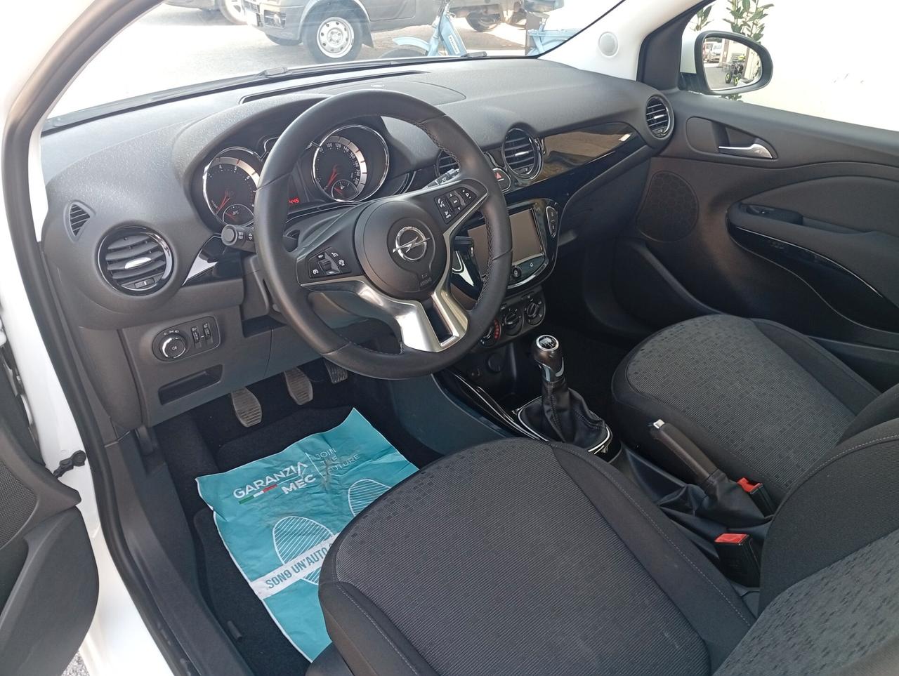 Opel Adam Rocks 1.2 70 CV