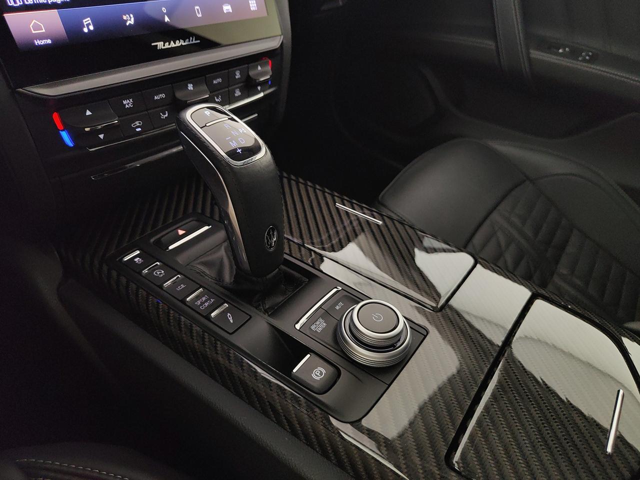 MASERATI Quattroporte 3.8 V8 Trofeo 580cv rwd auto