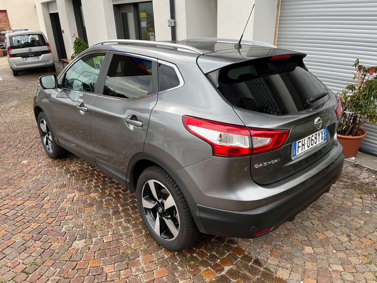 Nissan Qashqai 1.5 dCi N-Connecta