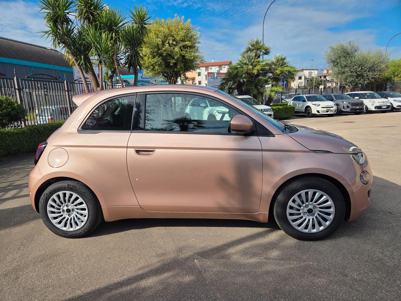 Fiat 500 500e Berlina 23,65 kWh Entry+Pack Tech