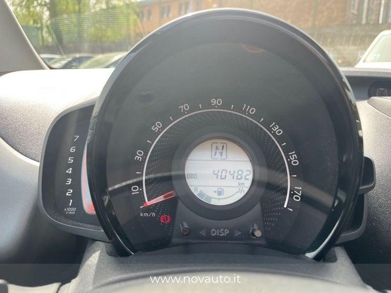 Toyota Aygo 1.0 VVT-i x-wave MMT