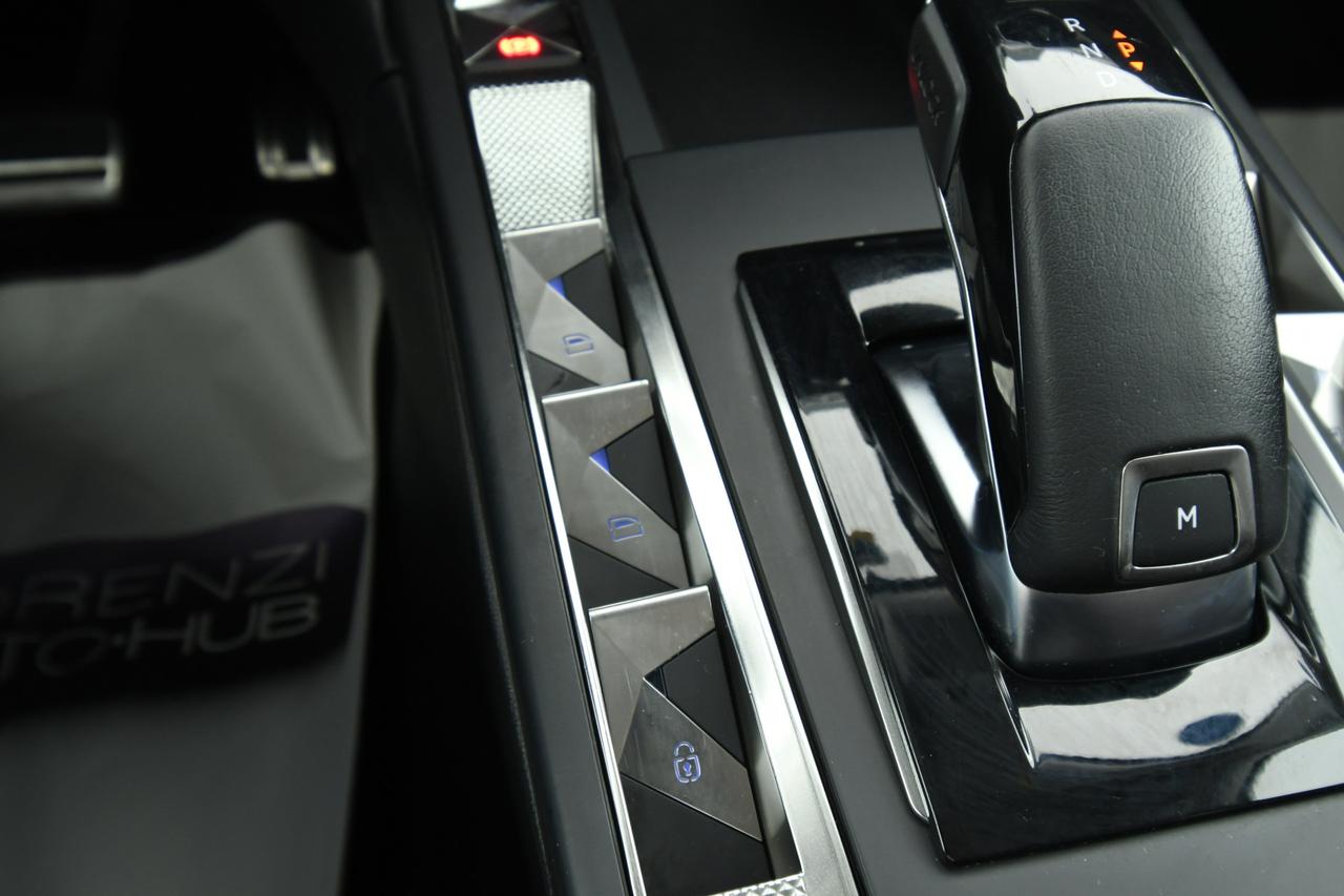 DS DS3 1.5 bluehdi Performance Line 130cv auto LED+APP CONNECT+NEOPATENTATI