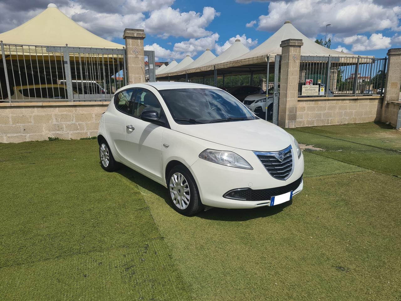 Lancia Ypsilon 1.3 MJT 16V 95 CV Gold 2012 NEOPATENTATI