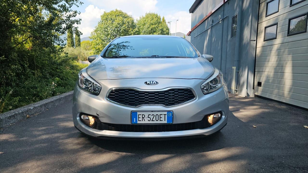 Kia Ceed cee'd 1.4 CRDi 5 porte Cool --OK NEOPATENTATI--