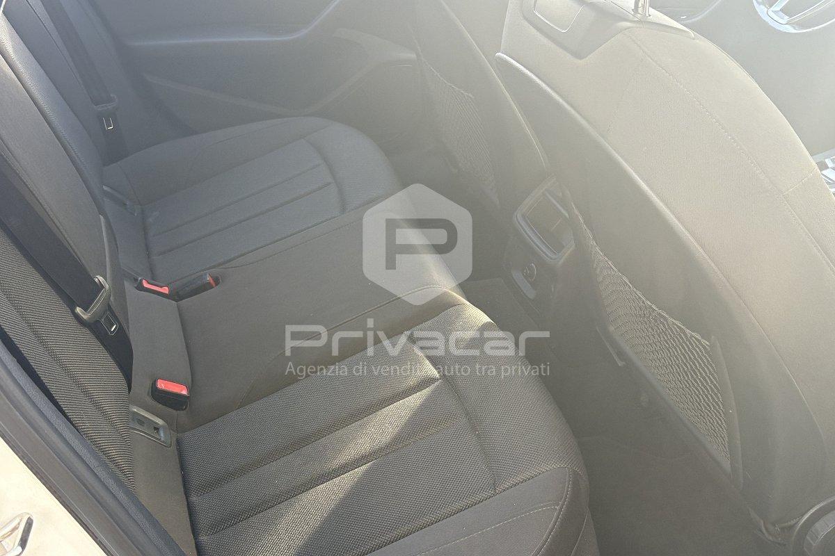 AUDI A4 35 TFSI Business