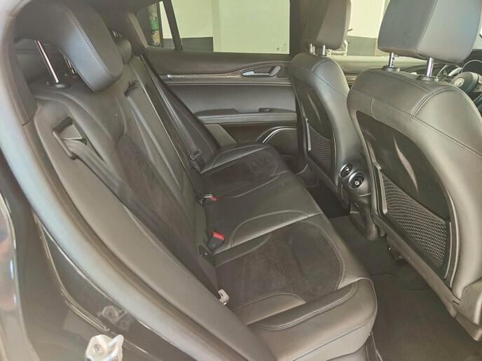 Alfa Romeo Stelvio 2.9 Bi-Turbo V6 510 CV AT8 Quadrifoglio