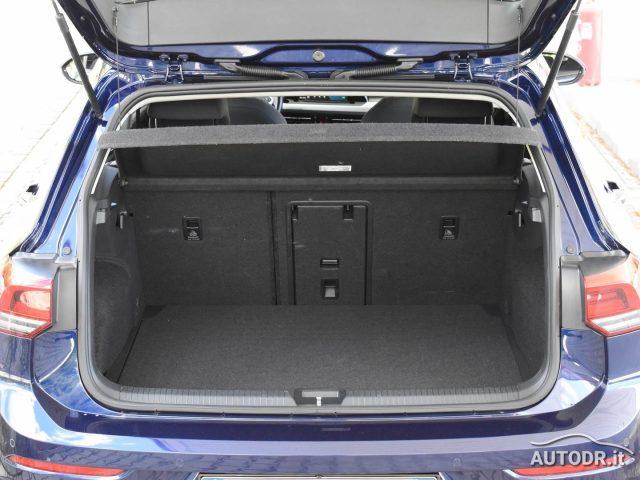 VOLKSWAGEN Golf 1.5 TGI 130cv DSG Life VIRTUAL CARPLAY TRIZONA