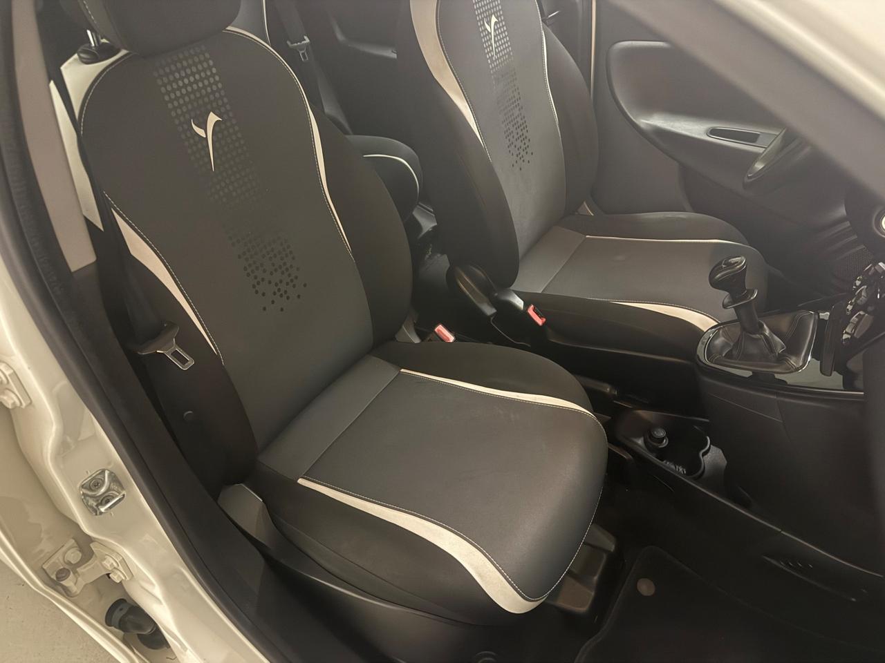 Lancia Ypsilon 1.2 69 CV 5 porte GPL Ecochic Gold