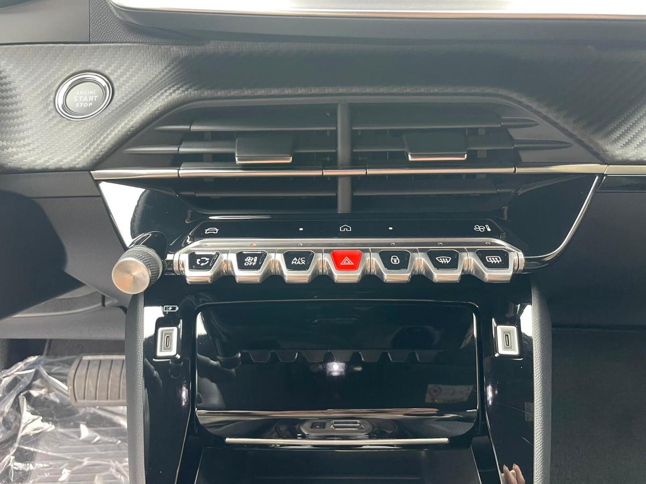 Peugeot 2008 Hybrid 145 e-DCS6 Allure