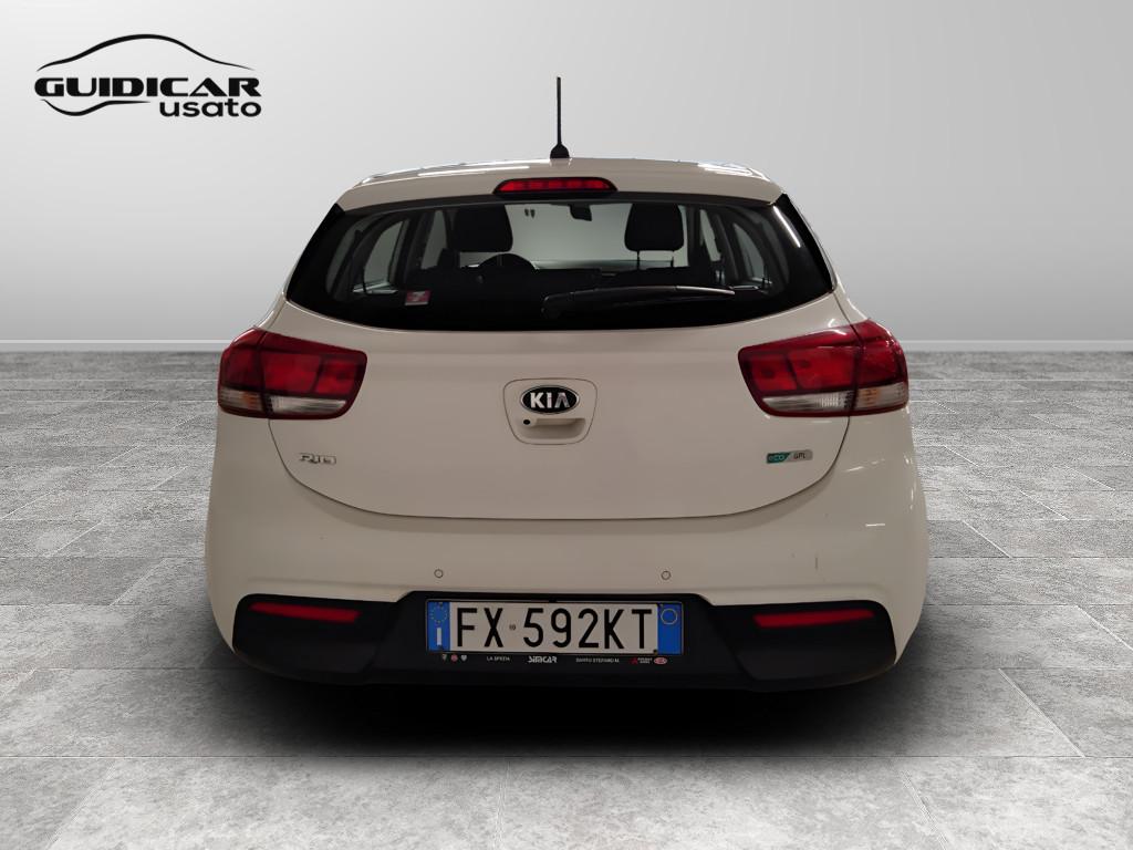 KIA Rio IV 2017 - Rio 1.2 Evolution Gpl 82cv