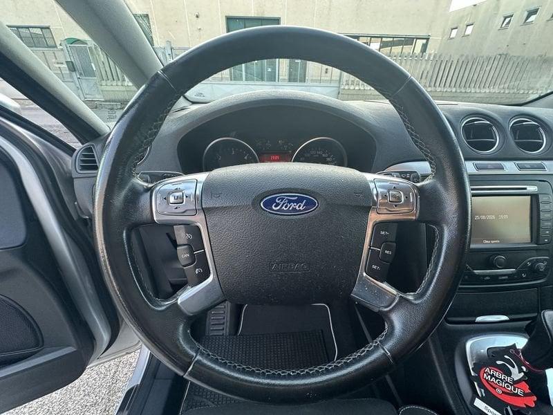 Ford S-Max 2.0 TDCi 140cv DPF Power Shift New Titanium