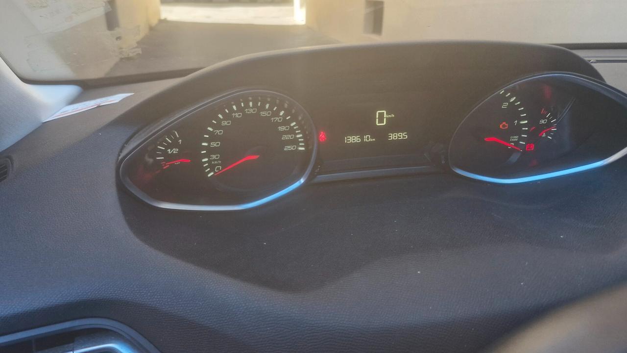 Peugeot 308 BlueHDi 130 S&S Allure