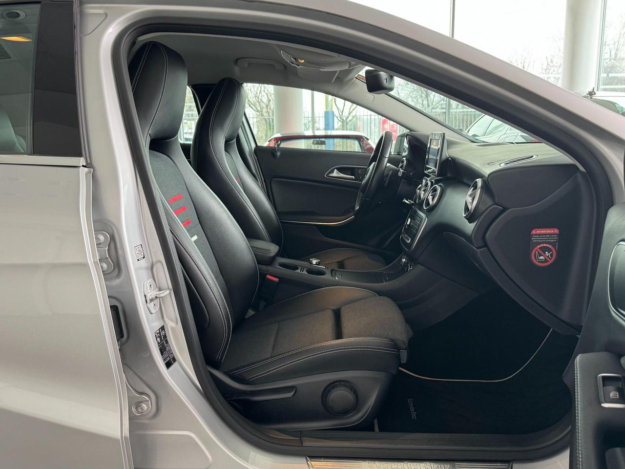 Mercedes Classe A A 180 d Sport auto my16