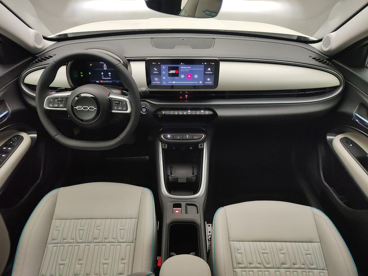 FIAT 600 IV 2023 1.2 MHEV 110CV DCT LA PRIMA