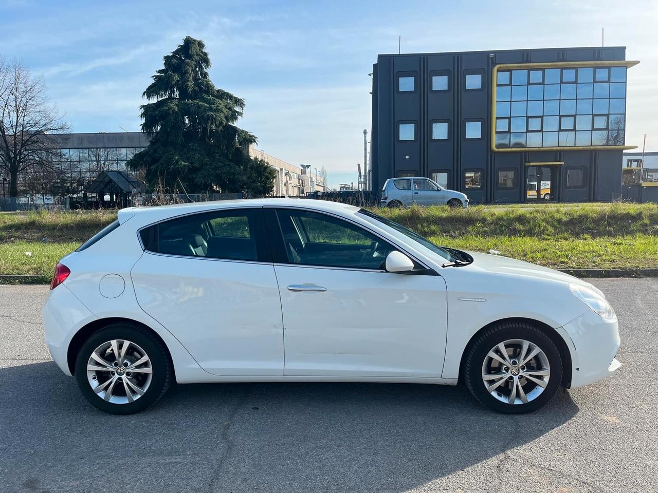 Alfa Romeo Giulietta 1.6 JTDm-2 105 CV Progression