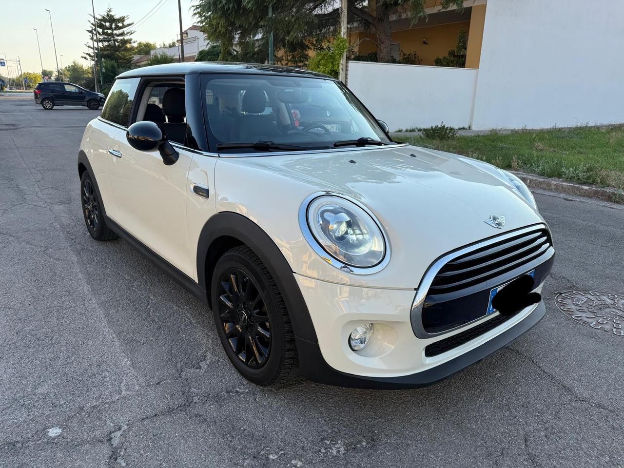 Mini 1.5 Cooper D Business XL