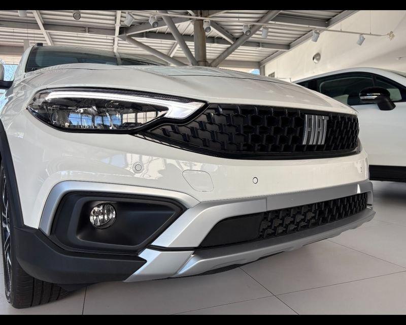 FIAT Tipo Tipo 1.5 Hybrid DCT 5 porte Cross