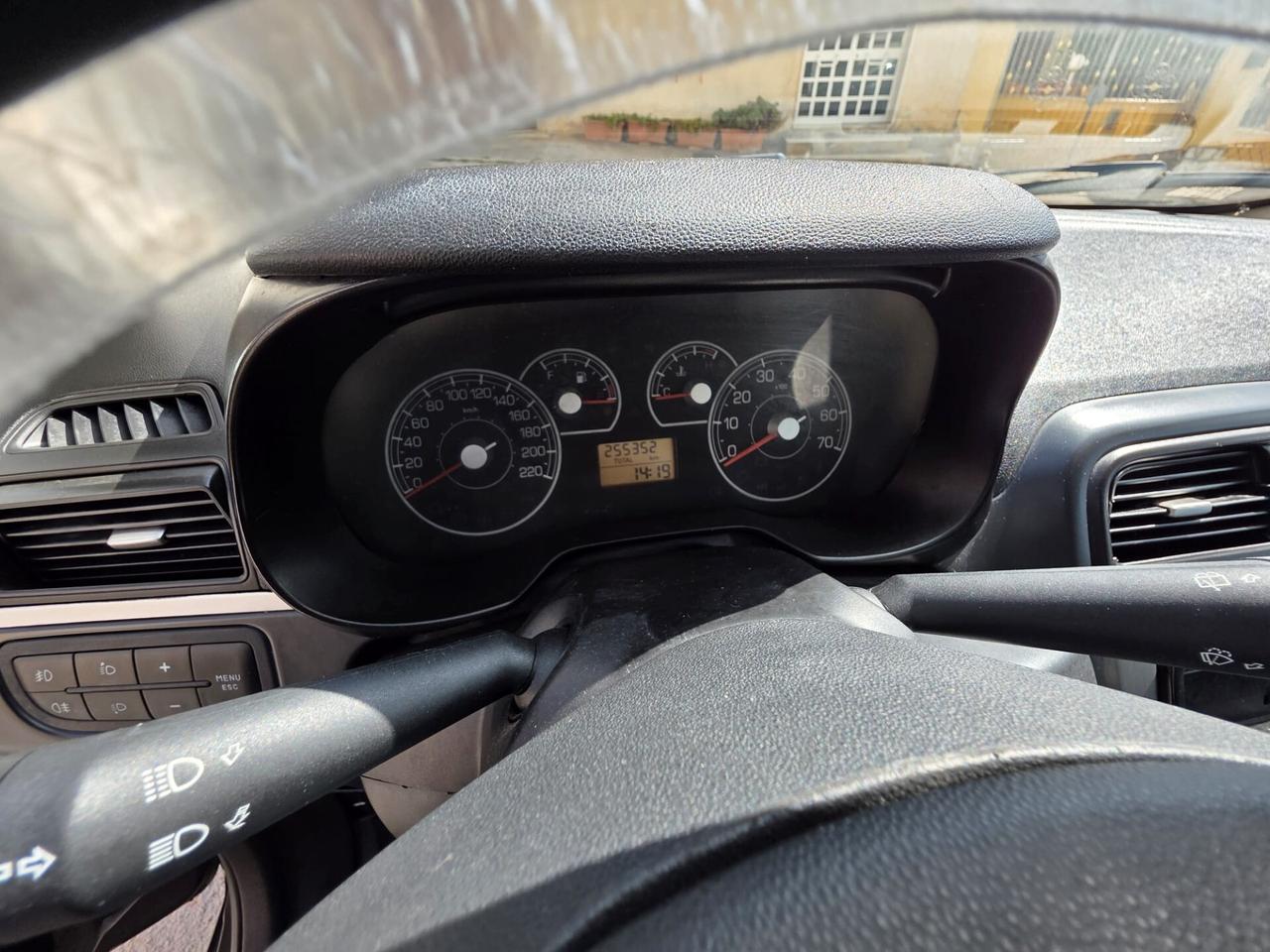 Fiat Grande Punto 1.3 MJT 90 CV 5 porte Emotion