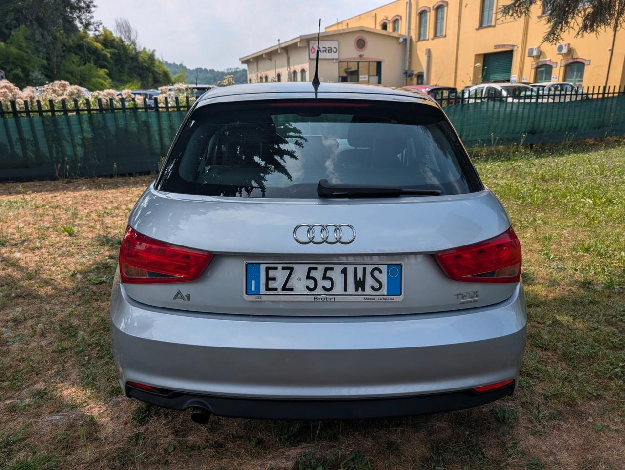 Audi A1 1.0 TFSI ultra Metal plus UNICO PROPRIETARIO OK NEOP.