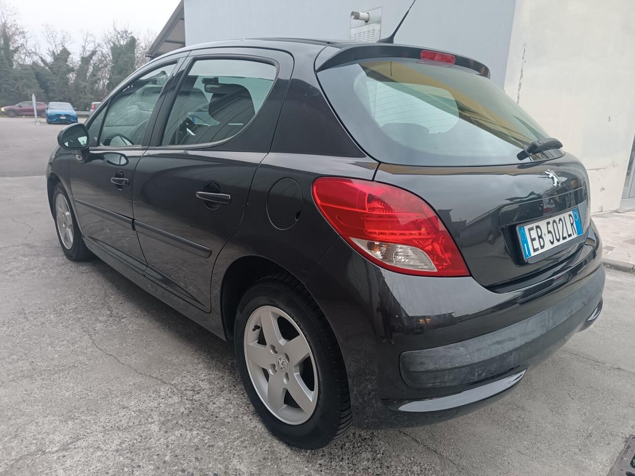 Peugeot 207 1.4 GPL garanzia