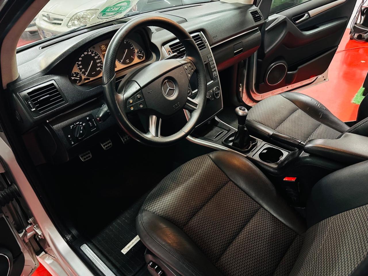 Mercedes-benz B 180 CDI 6Marce Sport Premium