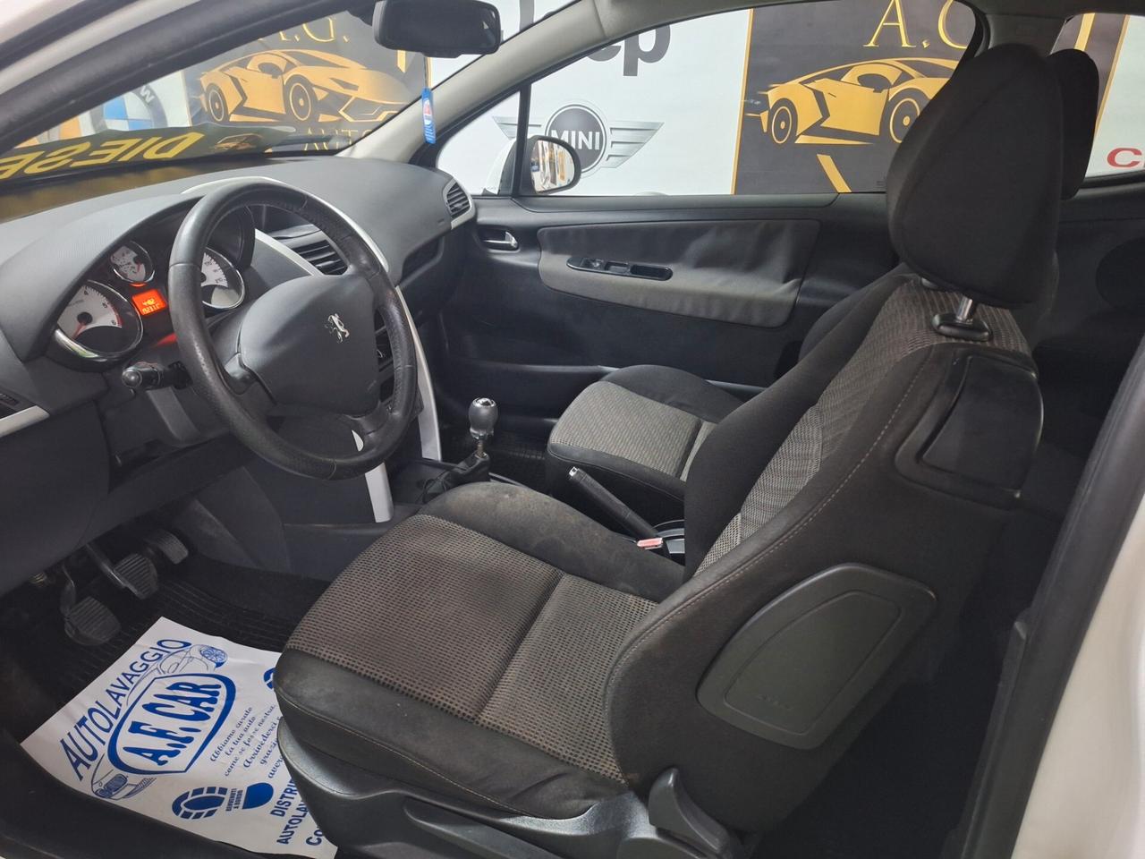 Peugeot 207 1.4 HDi 70CV 3p. X Line