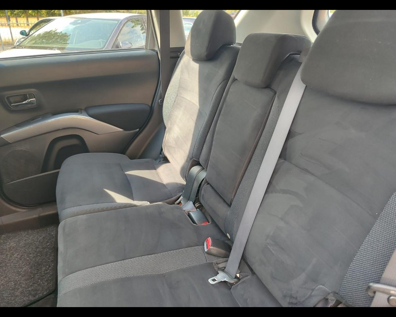 MITSUBISHI Outlander 2ª(07-10) - Outlander 2.0 DI-D Invite DPF