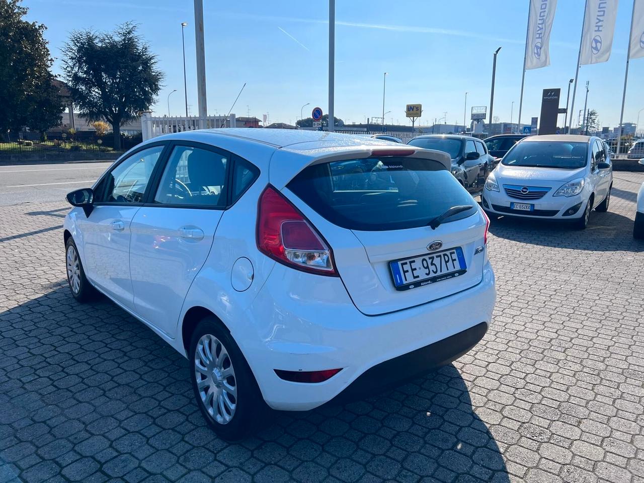 Ford Fiesta 1.5 TDCi 75CV 5 porte Black & White Edition