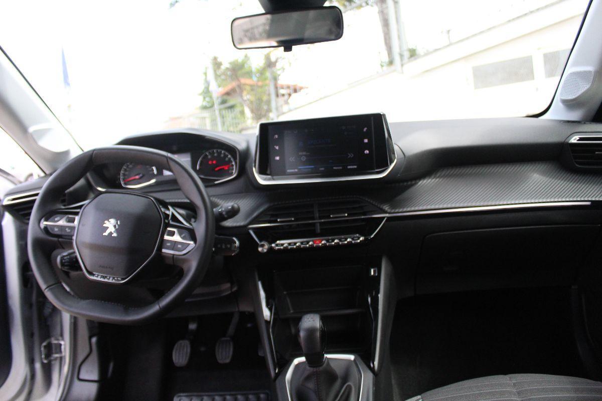 PEUGEOT - 208 1.2 puretech Style