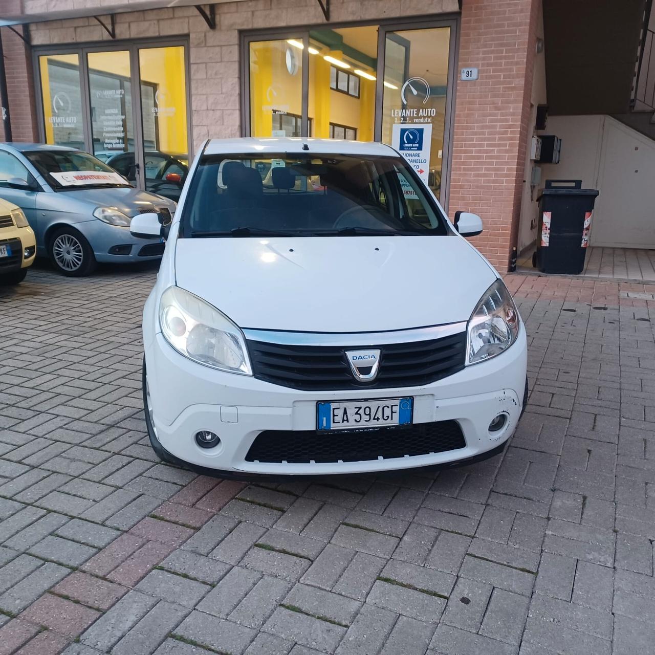 ECONOMICA SANDERO 1.4 GPL DI FABBRICA