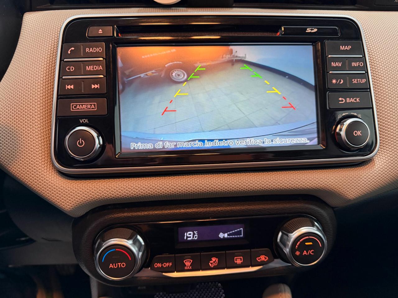 Nissan Micra 2018 1.5 dCi 8V 5 porte Tekna OK NEOPATENTATI