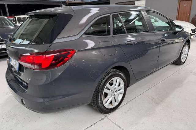 Opel Astra IVA ESPOSTA Neopatentati Cambio Automatico