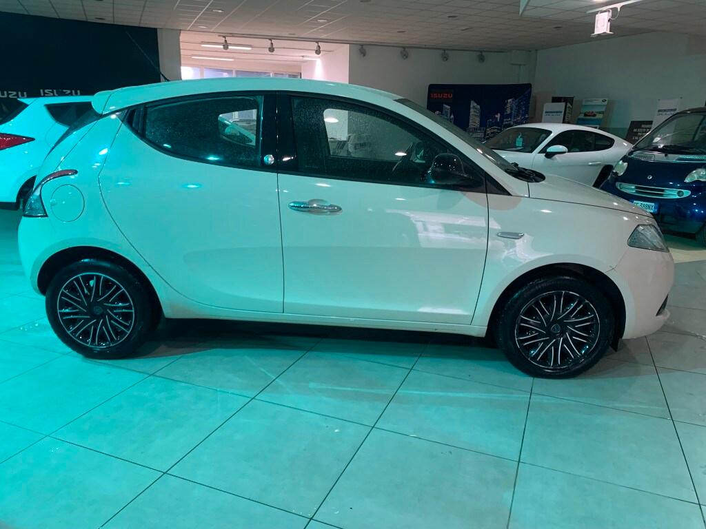 LANCIA Ypsilon 3ª serie Ypsilon 1.2 69 CV 5 po...