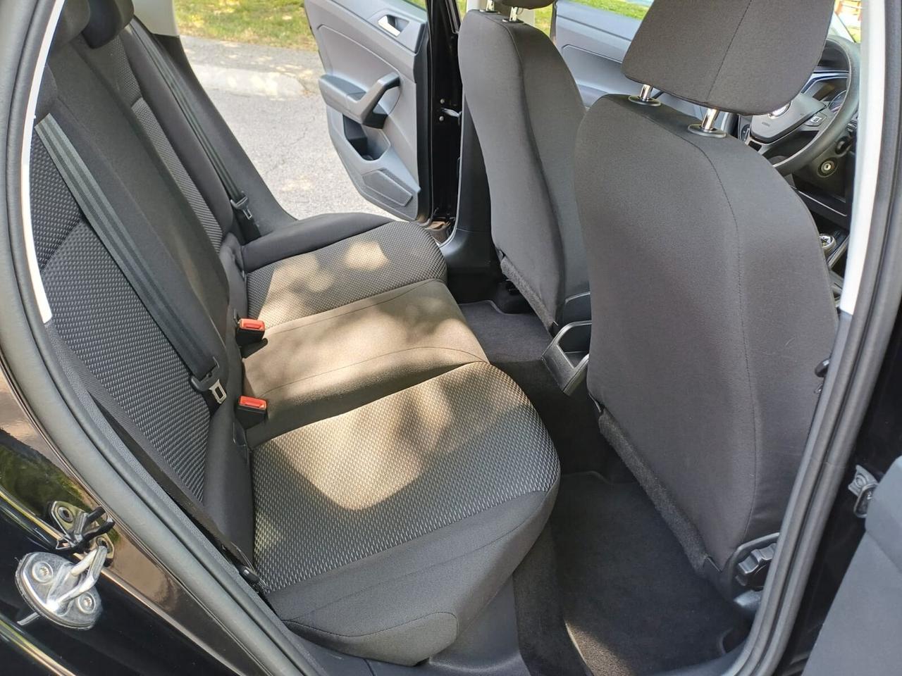 Volkswagen Polo 1.0 MPI 65 cv 5 porte Trendline BMT