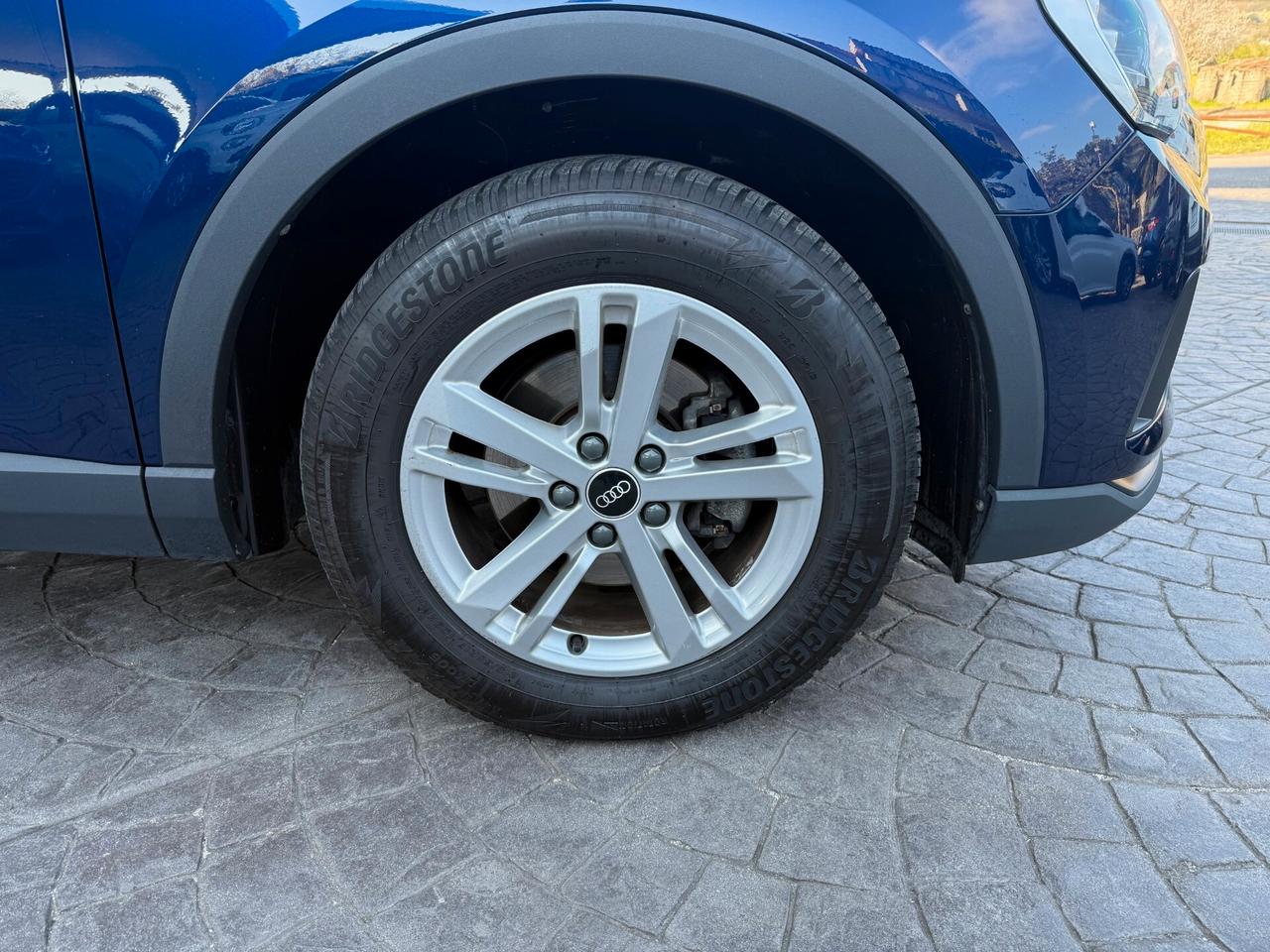 Audi Q3 35 TDI S tronic Business